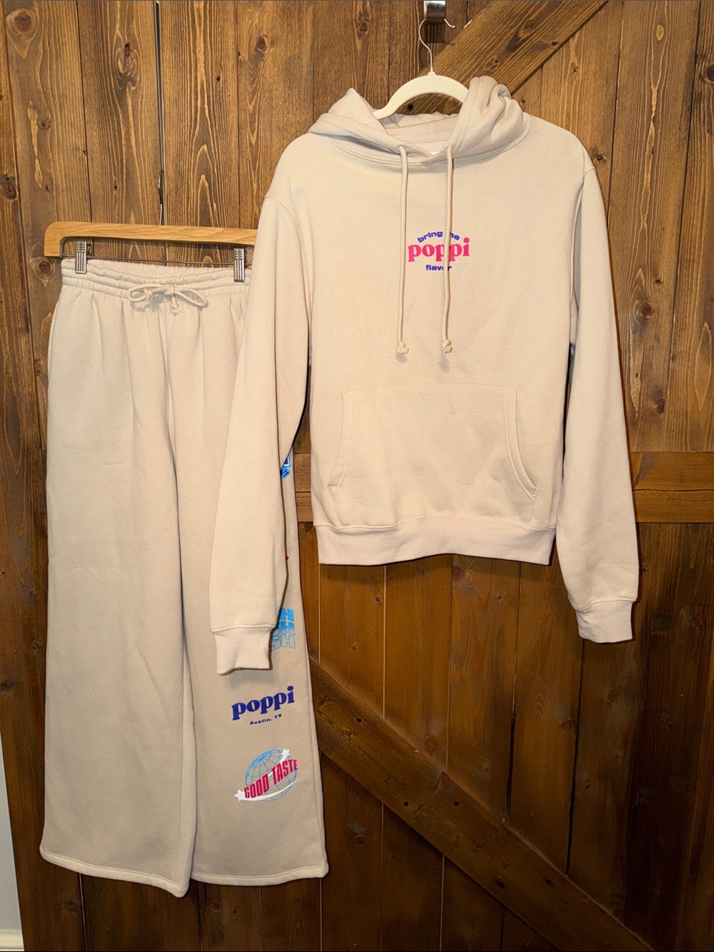 Poppi Women's Cream Hoodie & Sweatpant Set